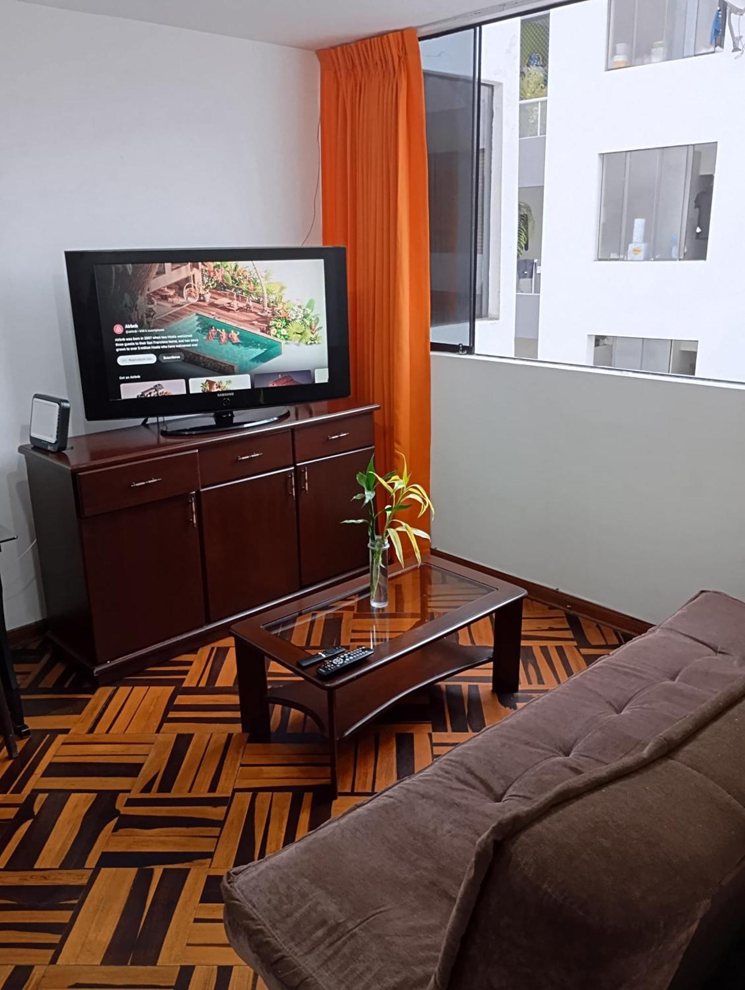 Departamento En Miraflores リマ エクステリア 写真